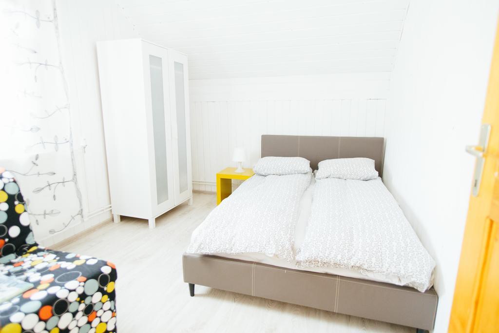 Mountain Apartments Superski Kapnikbánya Szoba fotó